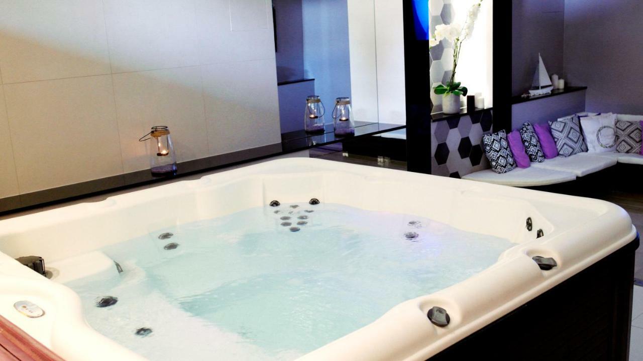 Koszarka Venue & Spa Ґрудек-над-Дунайцем Екстер'єр фото